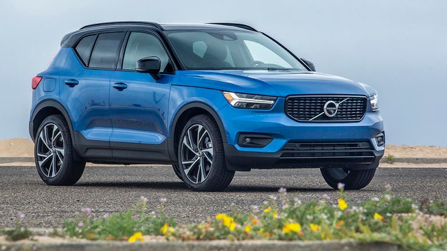 2019-volvo-xc40-kbb.jpg 