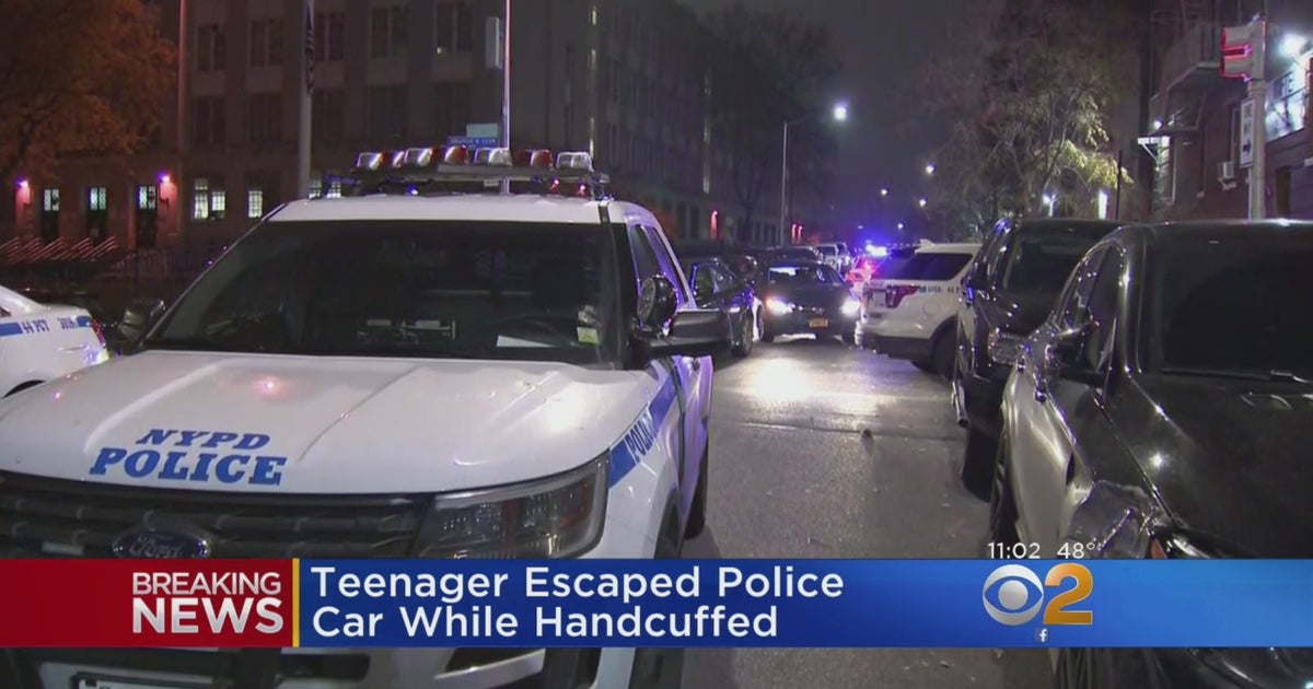 Teen Larceny Suspect Escapes Police Custody In The Bronx - CBS New York