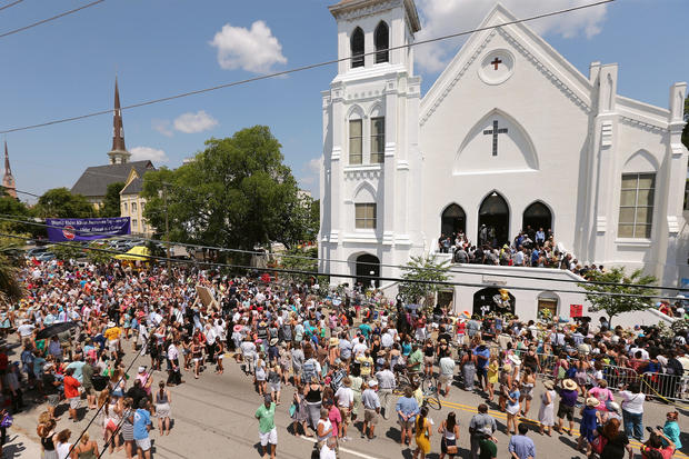 Charleston In Mourning After 9 Killed In Church Massacre 