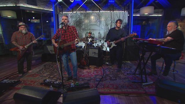 1117-satmosessions-lucero-everythinghaschanged-1714369-640x360.jpg 