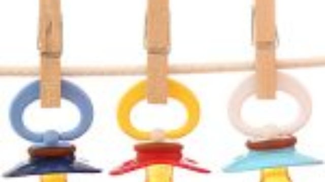 pacifiers-1.jpg 