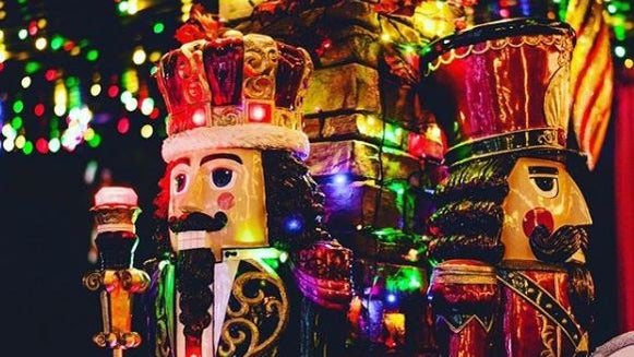 frostys-christmas-bar.jpg 
