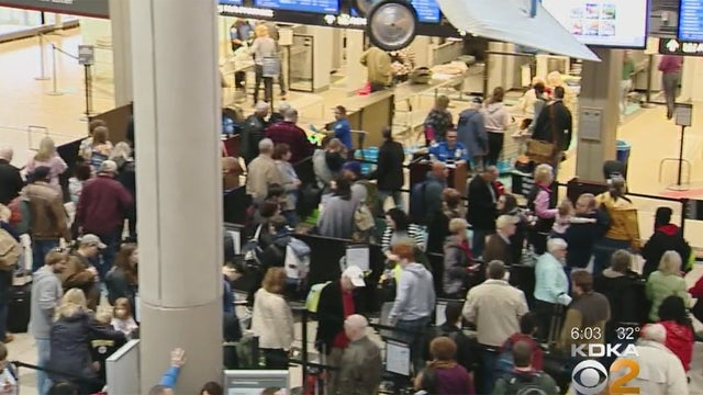 airport-security-line.jpg 