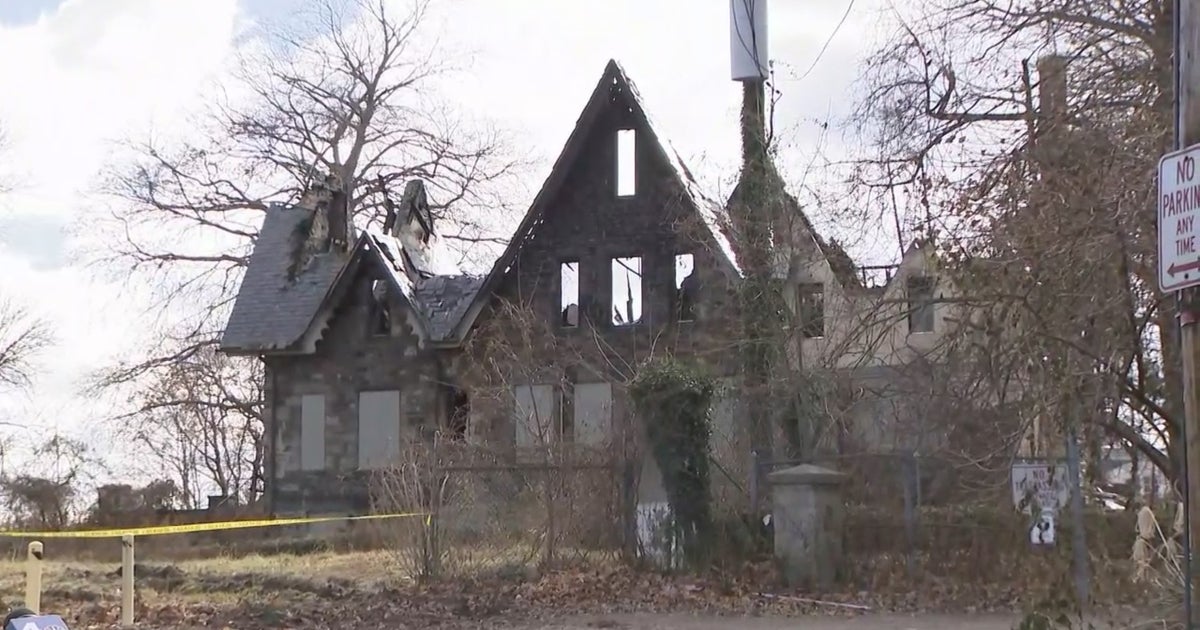 Investigators Probing Suspicious New Rochelle Mansion Fire CBS New York