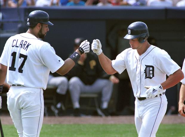Detroit Tigers first baseman Tony Clark congratula 