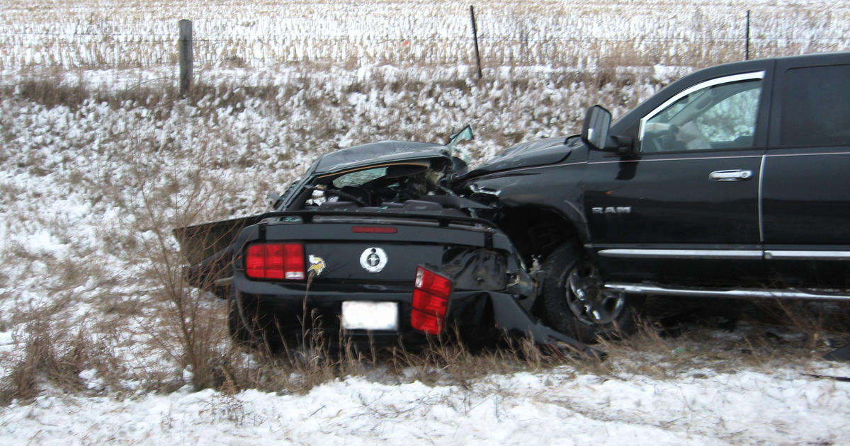 Woman Dead After 2-Vehicle Crash In Wisconsin - CBS Minnesota