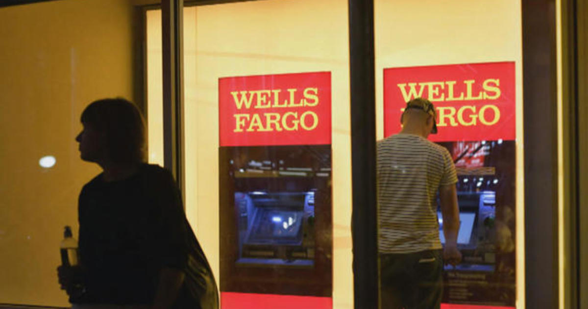 Wells Fargo computer glitch blamed after hundreds lose homes CBS News