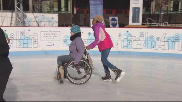 disney-on-skyline-ice-12vo_frame_838.jpg 