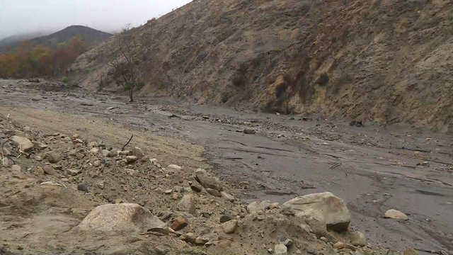 181206-southern-california-mudslides-01.png 