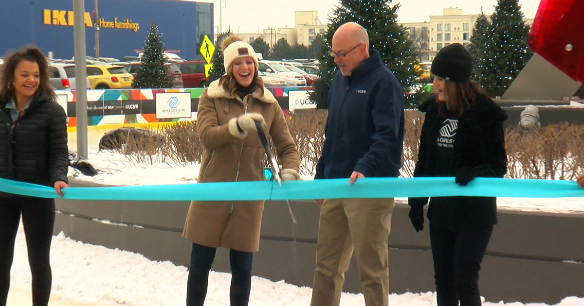 Mall Of America Opens First Ice Skating Rink CBS Minnesota