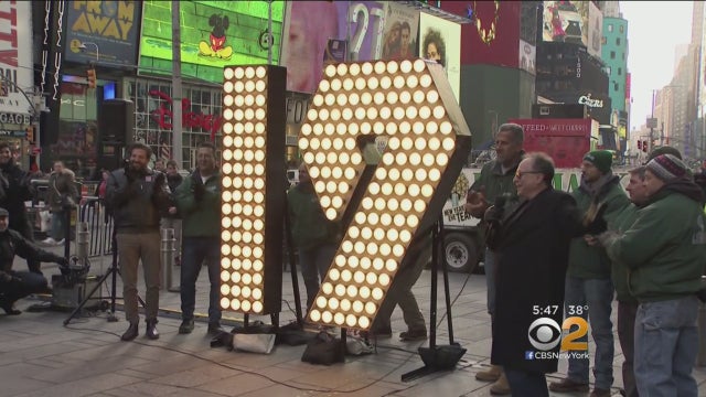 Times-Square-Ball-Drop-Numbers-Delivery.jpg 