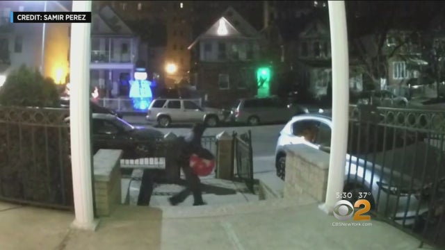 Man-Stealing-Decorations-In-Brooklyn.jpg 