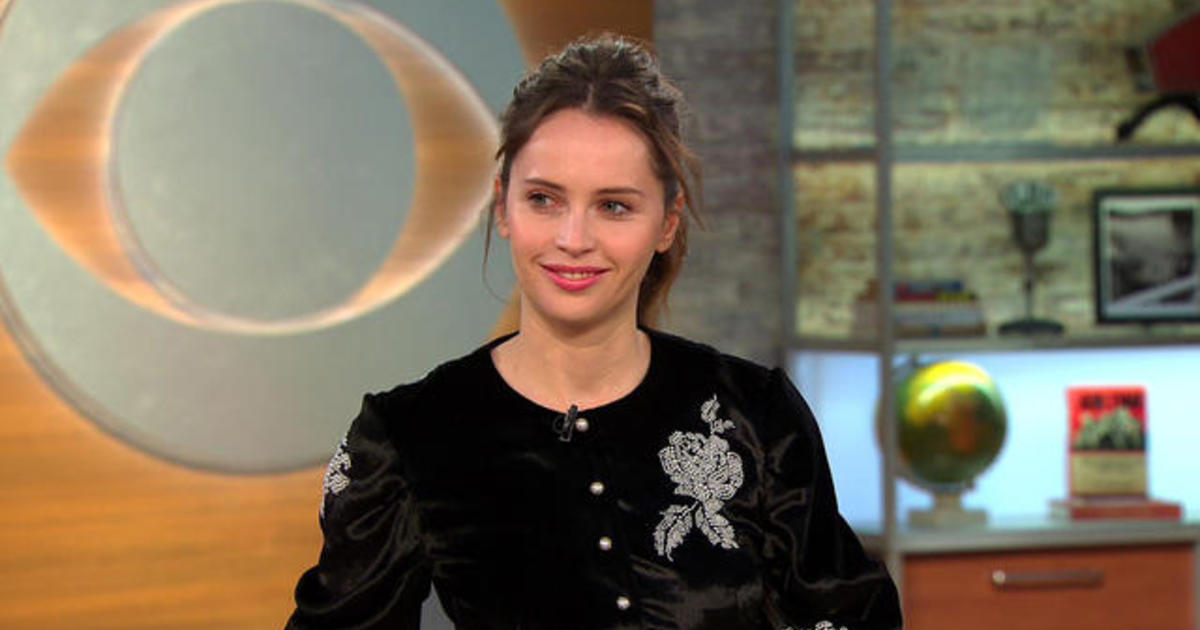 Felicity Jones On Spending Time With Ruth Bader Ginsburg For On The Basis Of Sex Cbs News 
