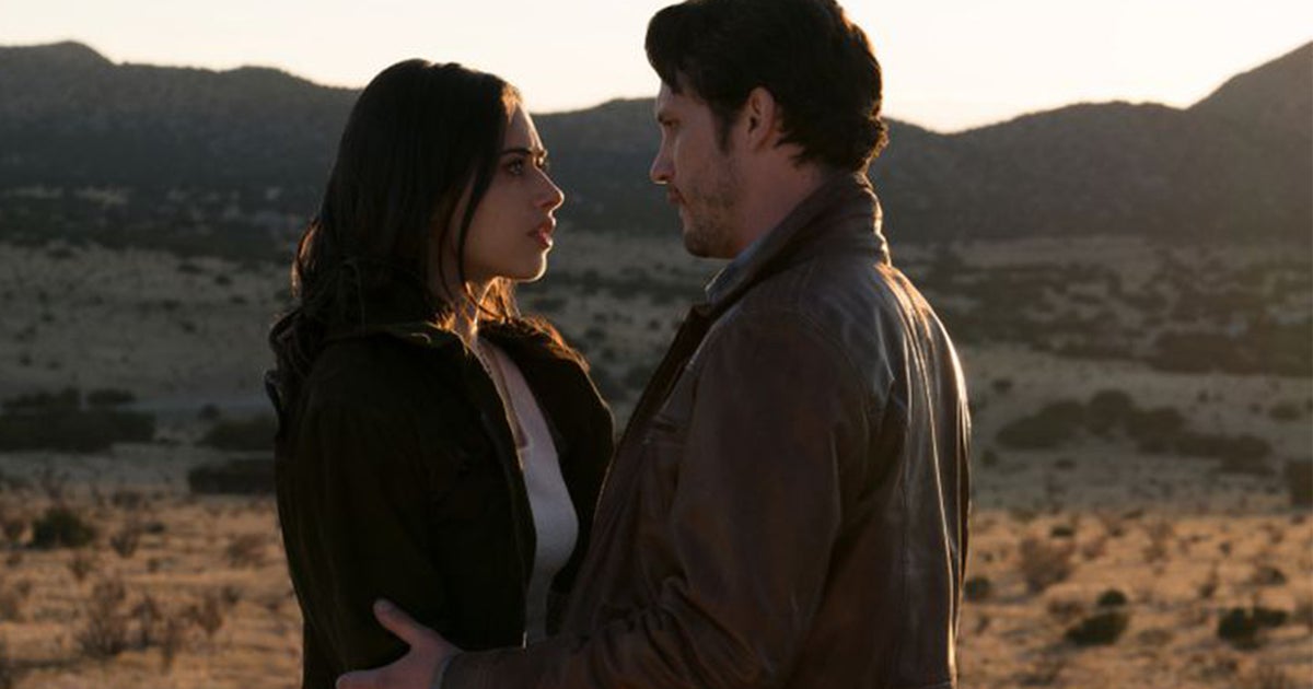 'Roswell, New Mexico': Nathan Dean Parsons & Jeanine Mason On Max & Liz