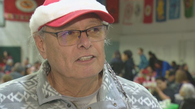 NATIVE AMERICAN CHRISTMAS 10PKG_frame_1027