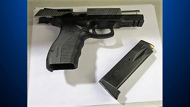 gun-tsa.jpg 