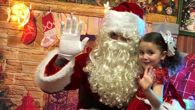 SantaAndBrianna.jpg 