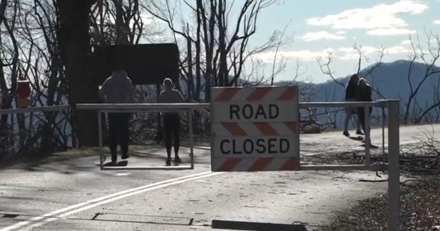 National parks struggle to stay open during government shutdown CBS News