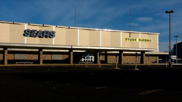 st-paul-sears-closing-3.jpg 