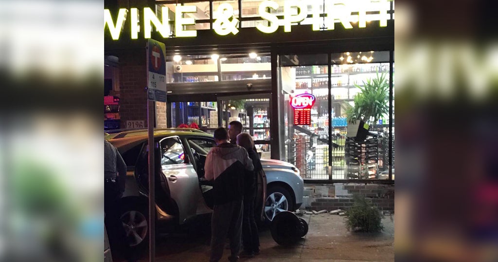Mpls. Squad Car Hits Vehicle, Which Then Hits Liquor Store - CBS Minnesota