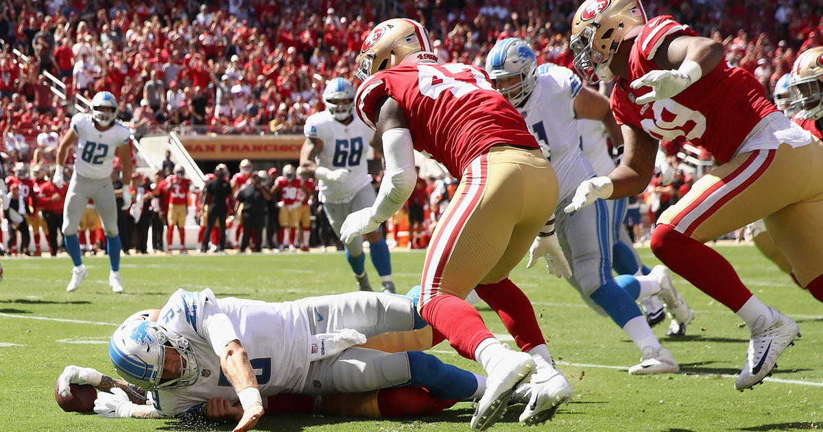 Jimmy Garoppolo and Kendrick Bourne of the San Francisco 49ers reacts  News Photo - Getty Images