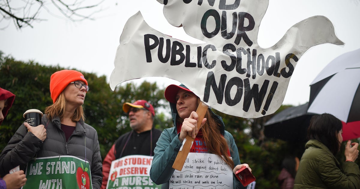 lausd-teachers-return-to-bargaining-table-at-mayor-s-office-after