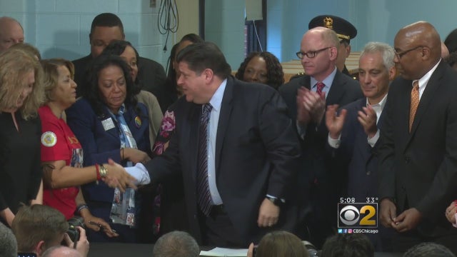 pritzker-gun-control.jpg 