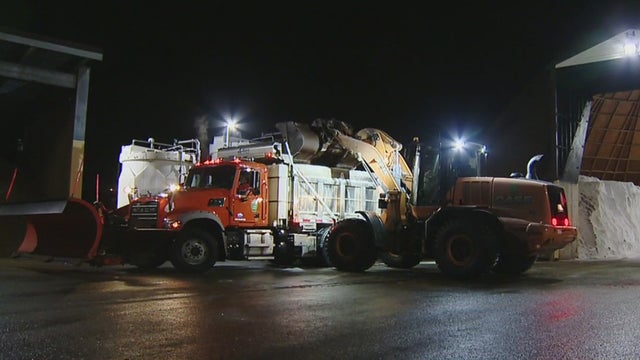 salt-trucks-1.jpg 