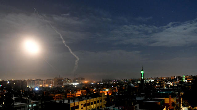 Missile fire is seen over Damascus 