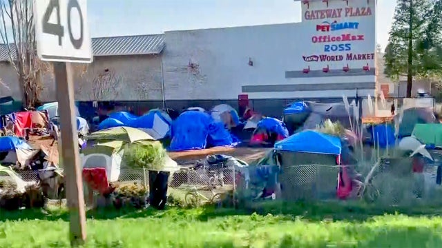 homeless-camp-santacruz.jpg 