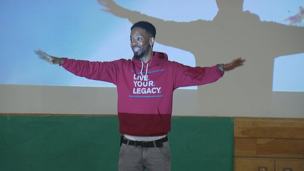 unauthorized biography 5pkg_frame_2462 