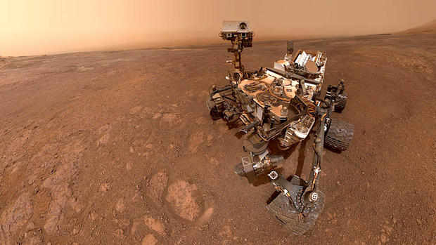 Curiosity rover selfie 