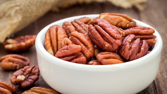 pecans-481586160.jpg 