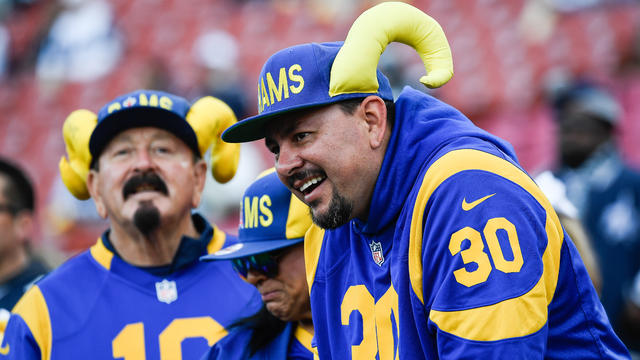Rams fans can't buy throwback Super Bowl jerseys and they're not happy
