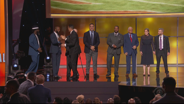 nfl-honors-cbs_frame_57770.png 