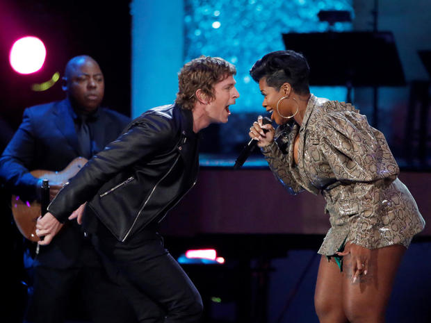 Singers Thomas and Barrino perform "I Knew You Were Waiting (For Me)" during the taping of "Aretha! A Grammy Celebration For The Queen Of Soul" at the Shrine Auditorium in Los Angeles 