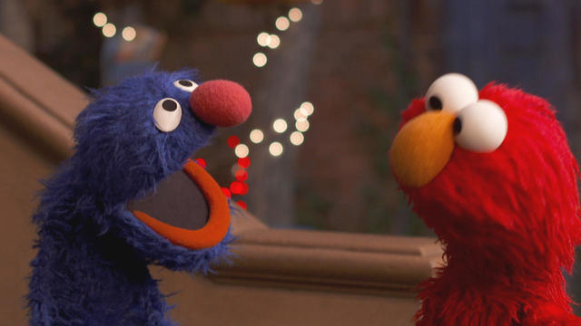 sesame-street-grover-and-elmo-promo.jpg 