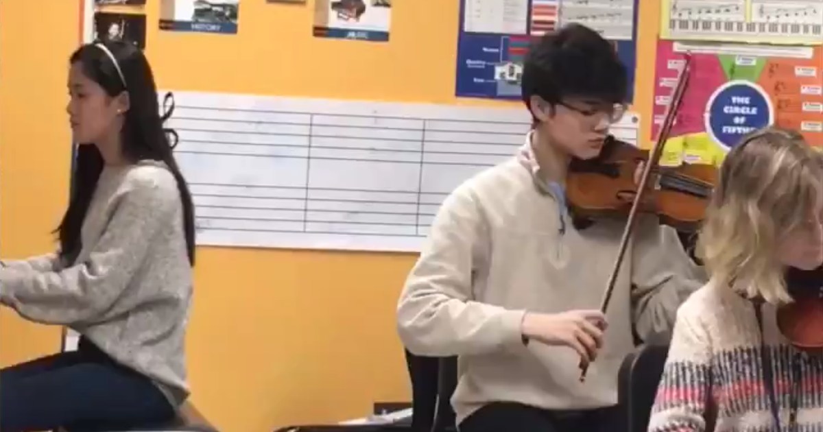 DISD's Townview Campus Celebrates Academics, Arts - CBS Texas