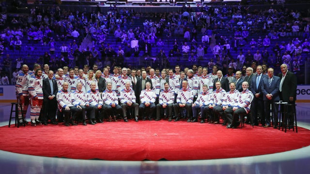 Carolina Hurricanes v New York Rangers 