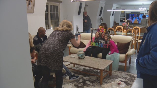 DOWN SYNDROME CLOTHING LINE 10VO_frame_135 