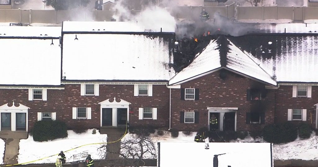 Framingham Firefighters Battle Blaze At Windsor Green Condos CBS Boston