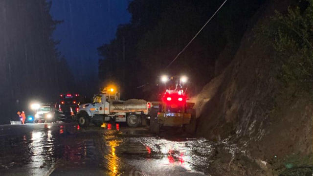 hwy-17-lanes-closed.jpg 