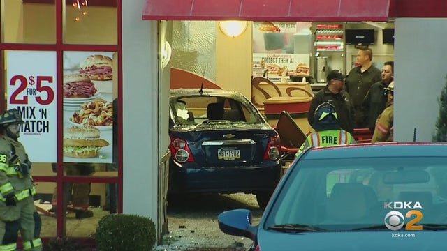 car-into-arbys-2.jpg 