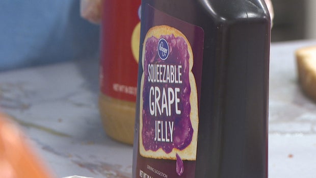 HOMELESS SANDWICHES VO_frame_1292 