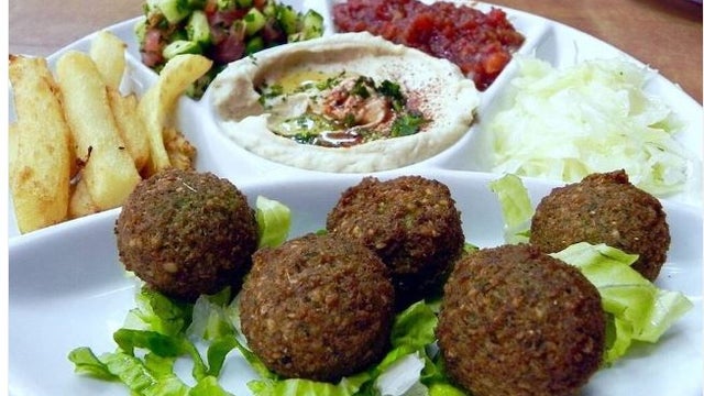 falafelland-yelp-photo.jpg 