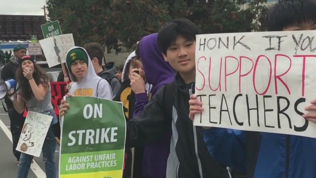 oakland-teachers-strike.jpg 