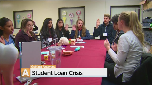 student-loan-crisis.jpg 