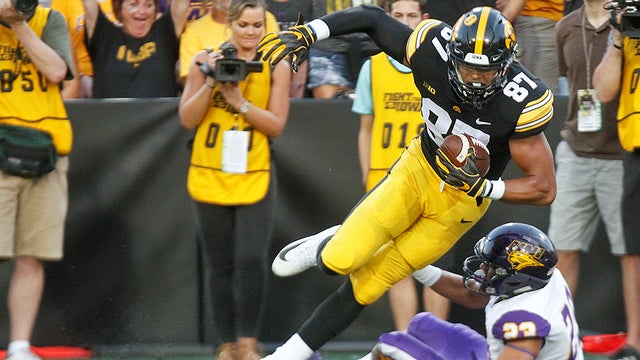 Northern Iowa v Iowa 