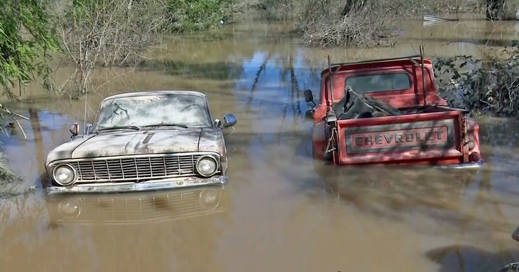 Authorities Plan To Lift Russian River Evacuations Friday At Noon - CBS ...
