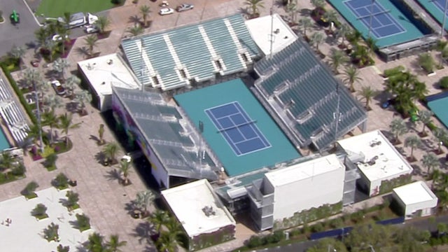 hard-rock-tennis-courts.jpg 